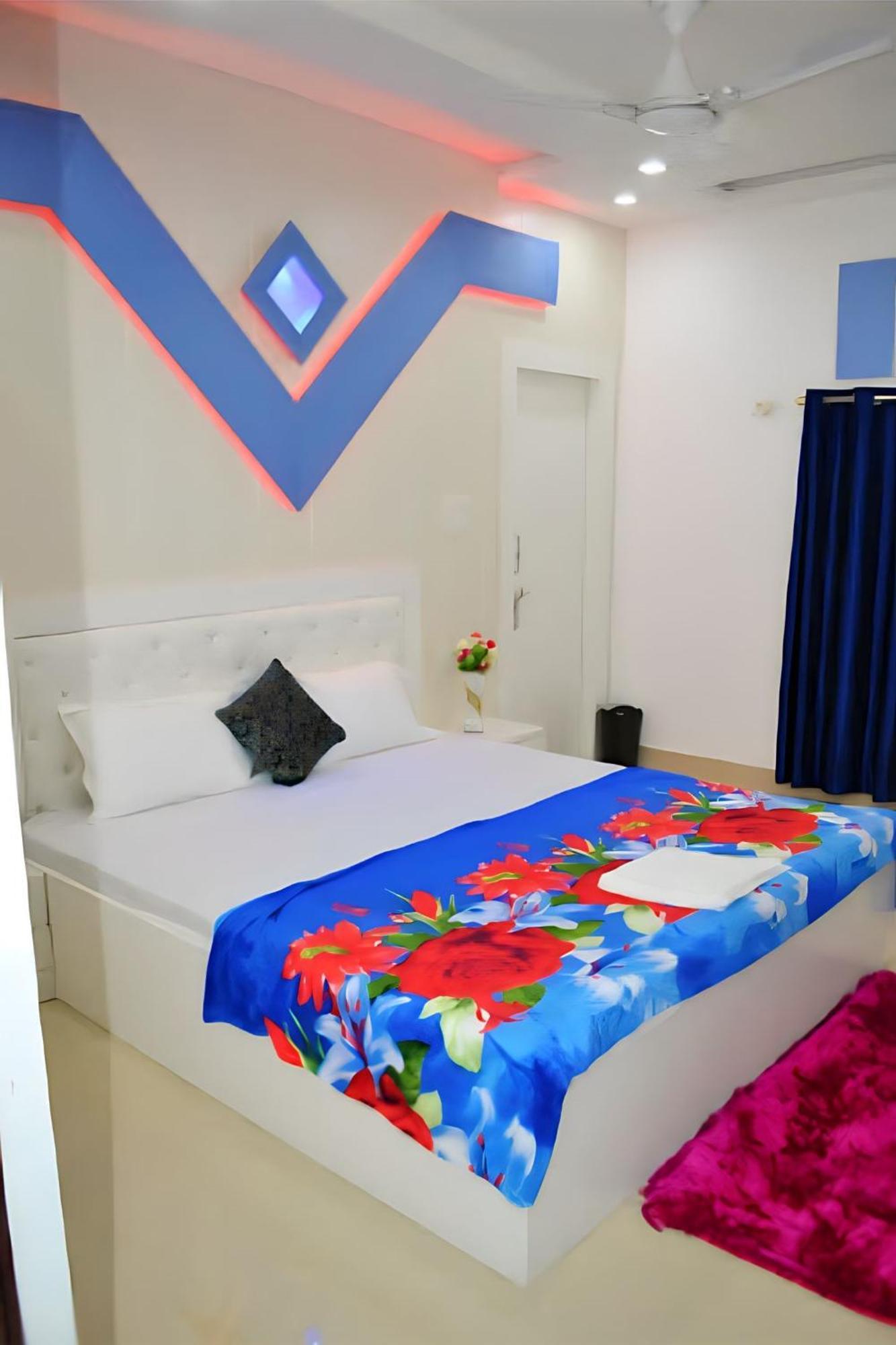 Taj Square A Luxurious Family Homestay Agra  Buitenkant foto