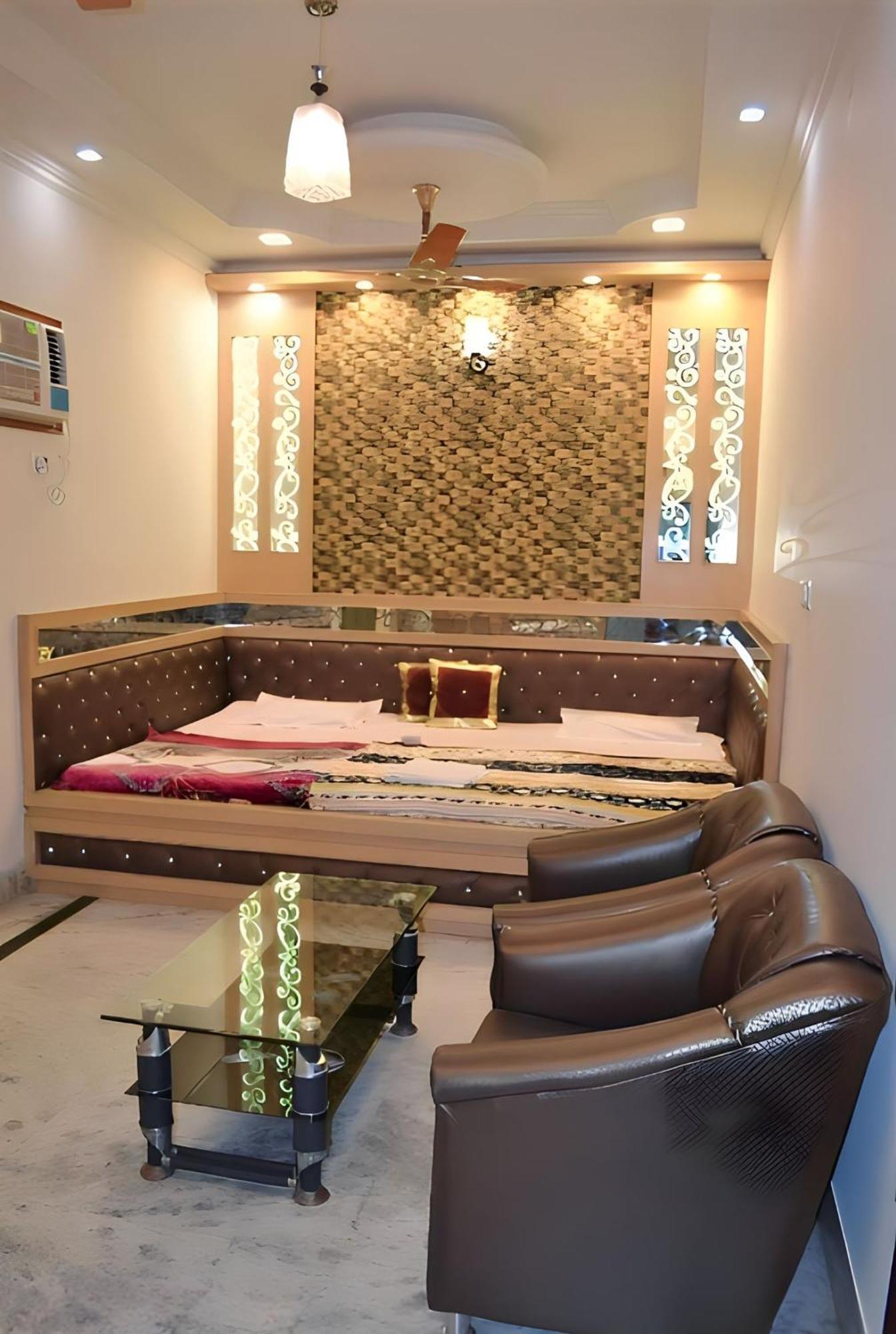 Taj Square A Luxurious Family Homestay Agra  Buitenkant foto