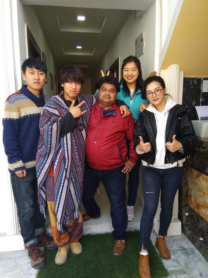 Taj Square A Luxurious Family Homestay Agra  Buitenkant foto