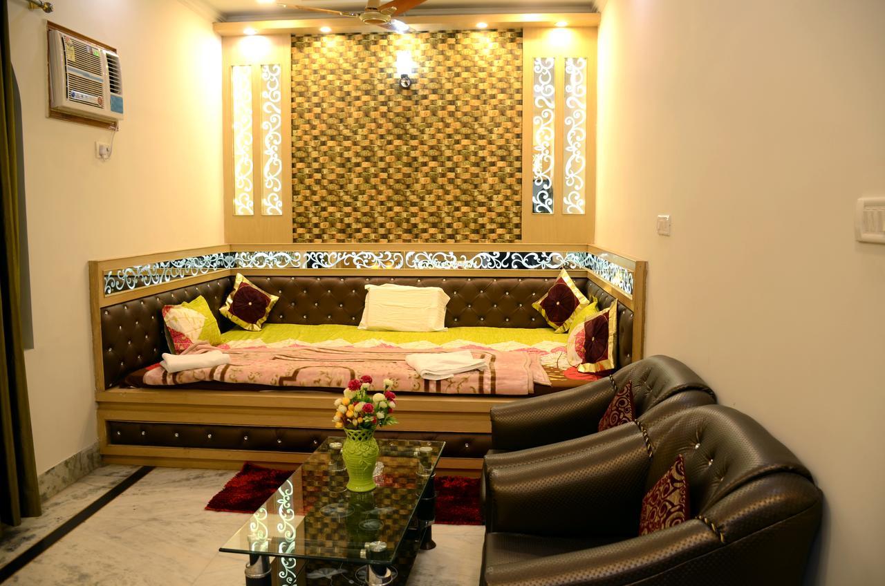 Taj Square A Luxurious Family Homestay Agra  Buitenkant foto