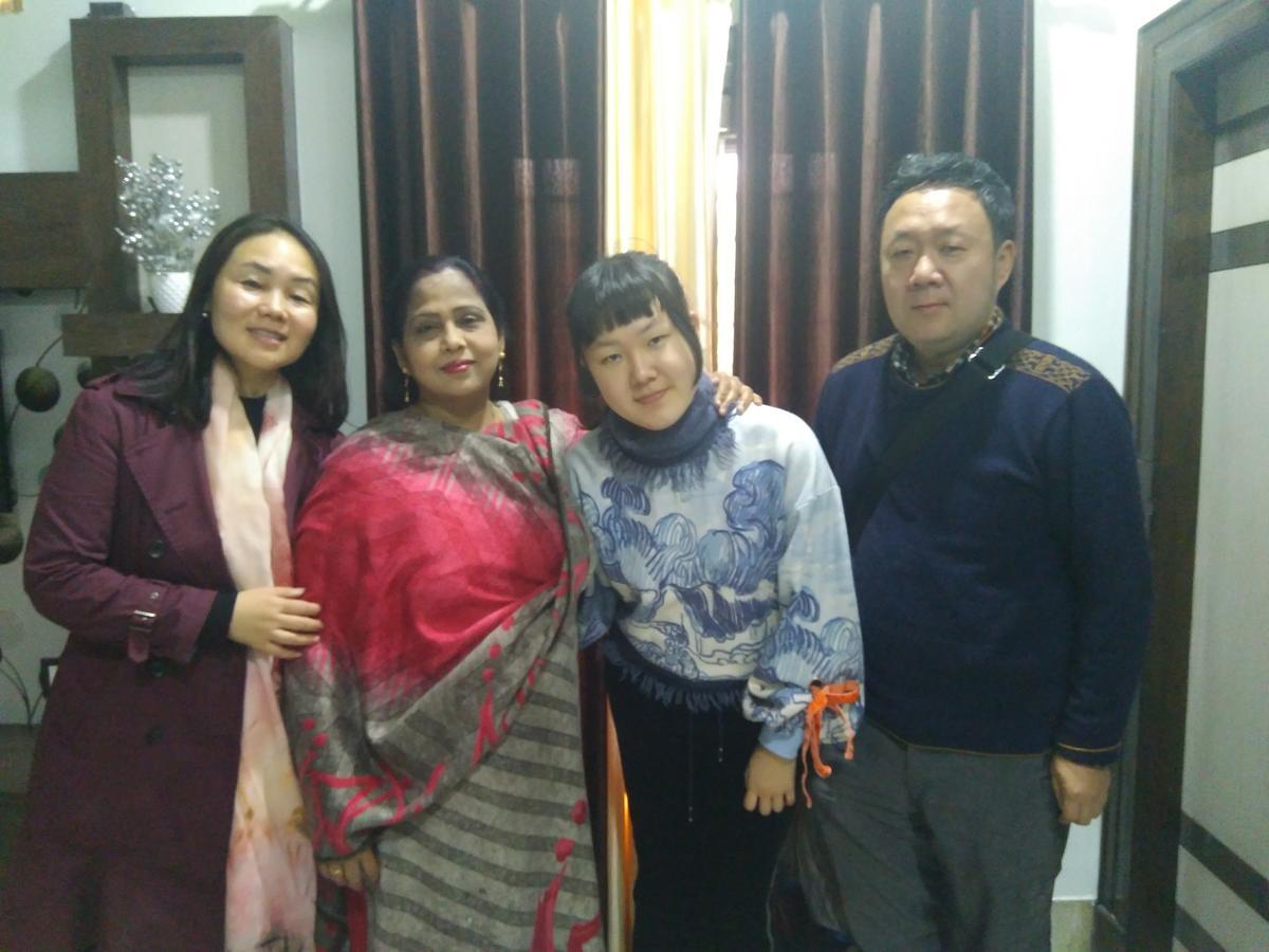 Taj Square A Luxurious Family Homestay Agra  Buitenkant foto